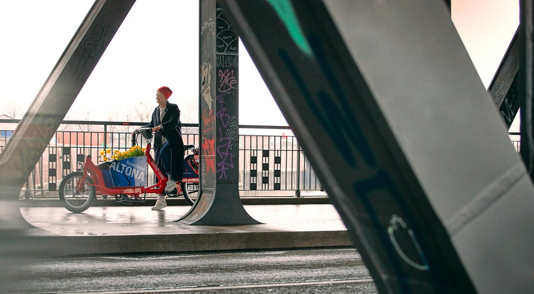 Das Fahrrad braucht wenig Verkehrsraum und keine Parkplätze